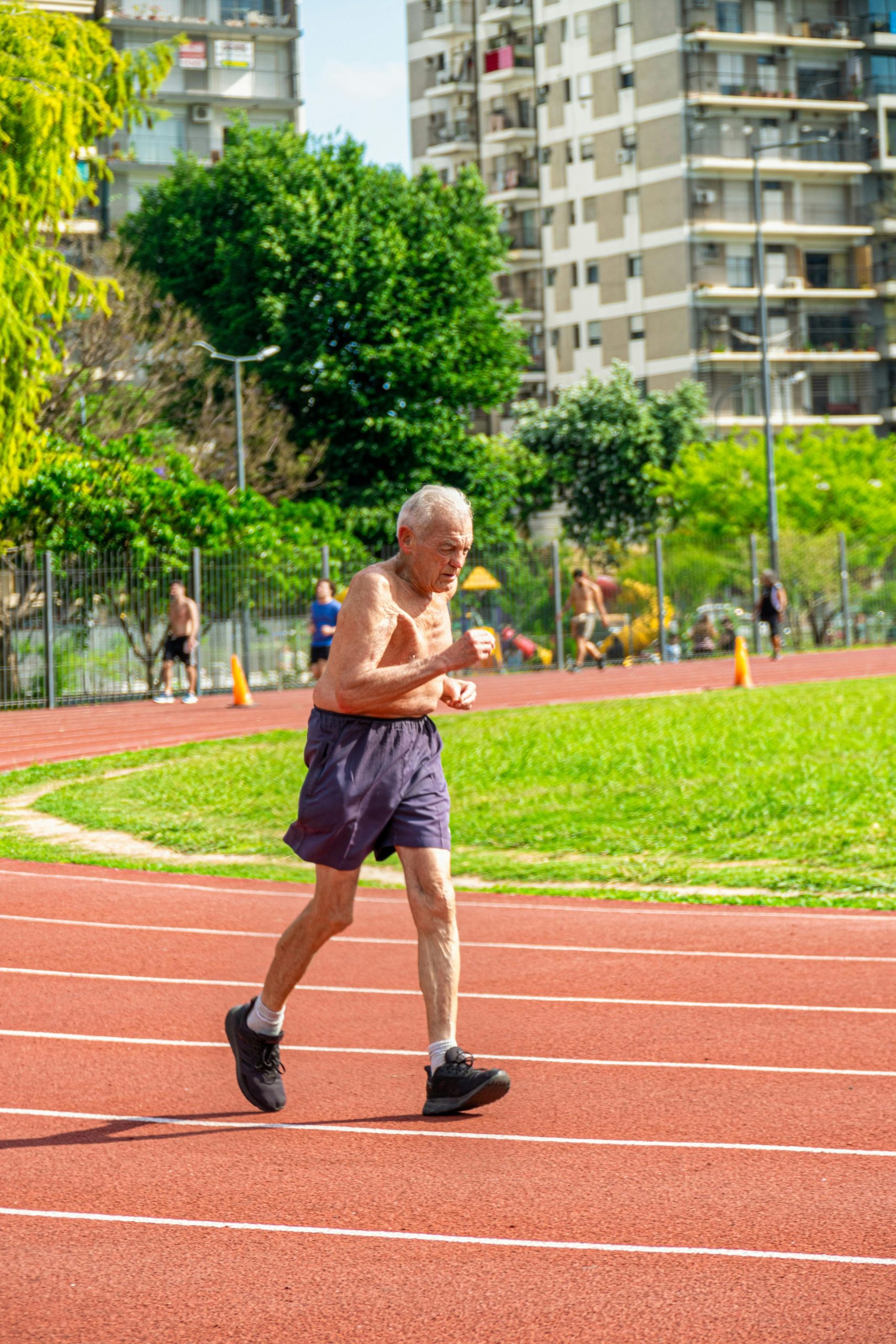Научниците открија кога телото нагло старее: 44 и 60 години се пресвртни точки